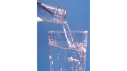 Glas Stilles_Mineralwasser 1920-1080