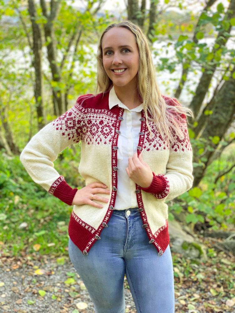 Course and KAL: The Old Scandinavian Cardigan 