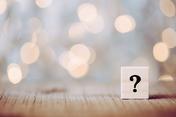 question mark Q & A bokeh lights