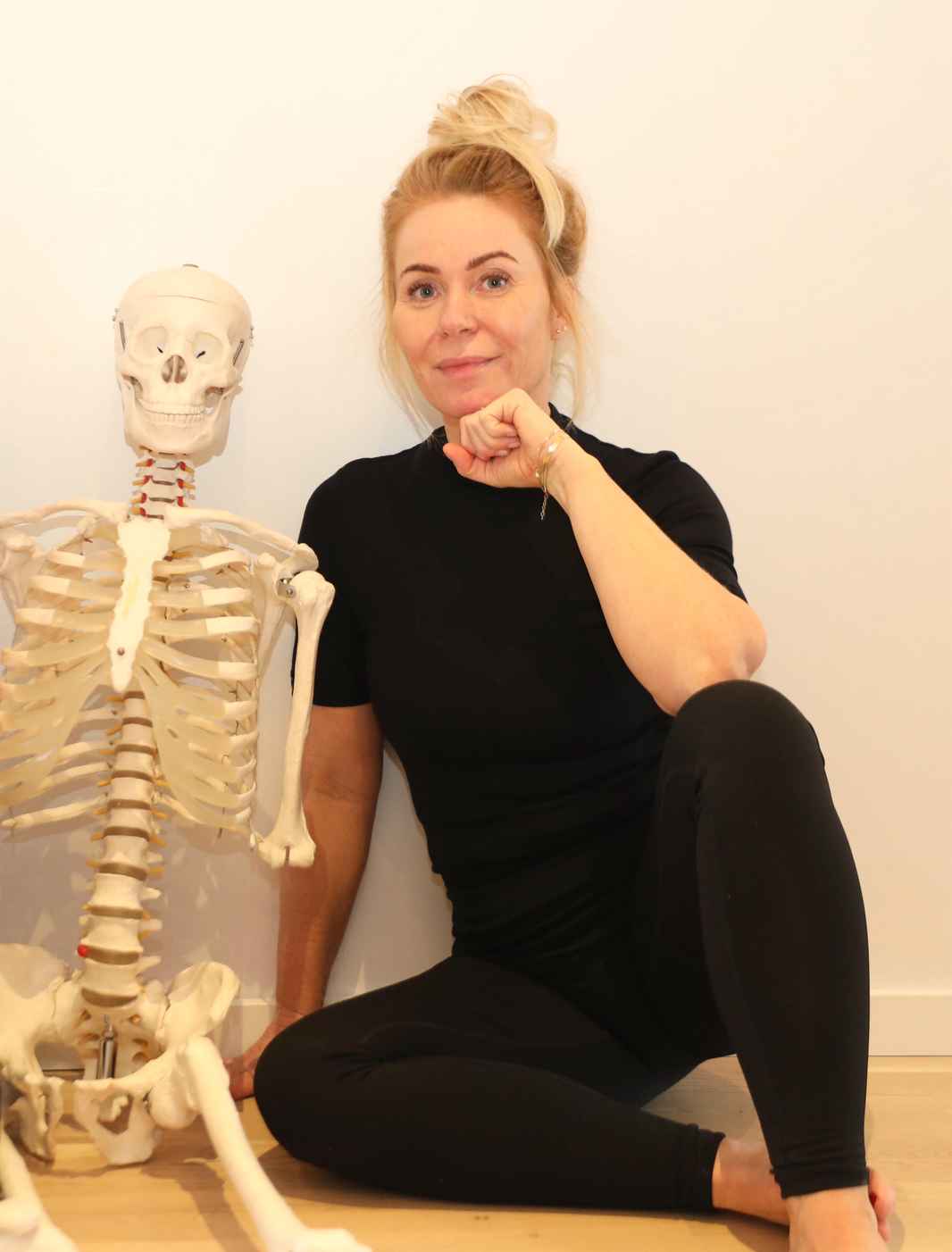 Tina Plank fysioterapeut hormonyoga gæstelærer Laura Grubb
