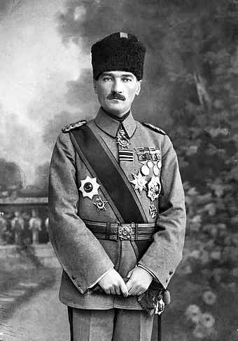 Kemal_Atatürk_kingofclubs