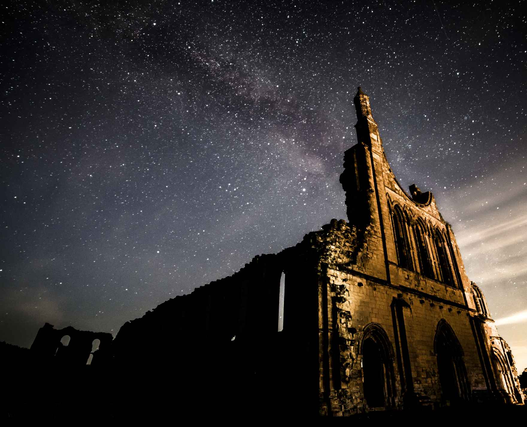 byland-abbey-and-the-milky-way-in-the-north-york-moors-national-park-credit-steve-bellnymnpa_37849636202_o