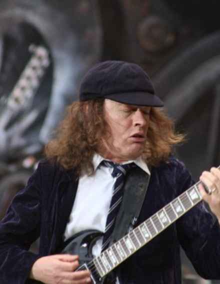 Angus_Young_5ofclubs