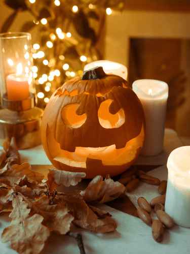 Halloween-med-viljestaerkt-og-sensitivt-barn-neurologisk-sensitive-boern-boerneergoterapi-autisme-og-ADHD-stresset-barn