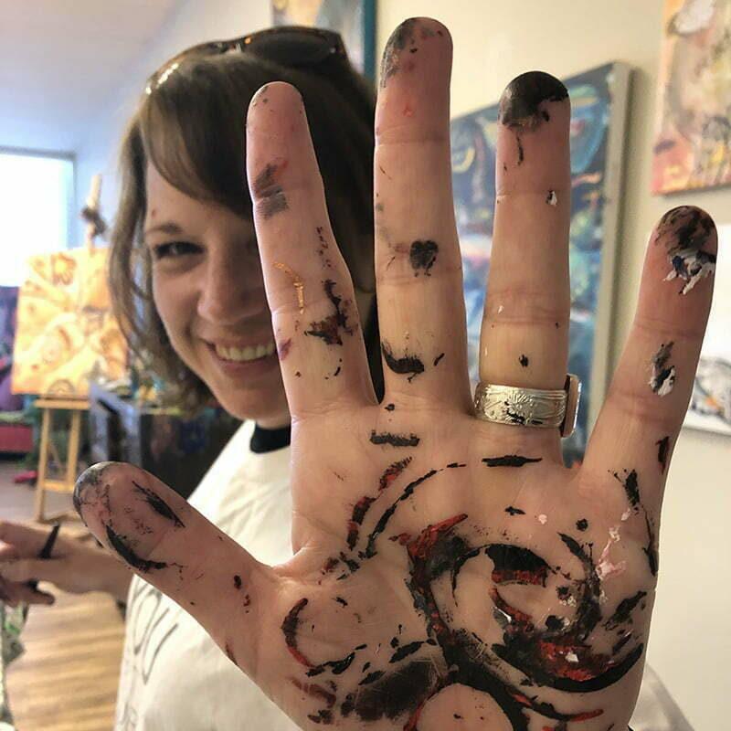 Erin-circle-a10b0613773dba98344ecff7edbda3d8-2jcn703xmzgu